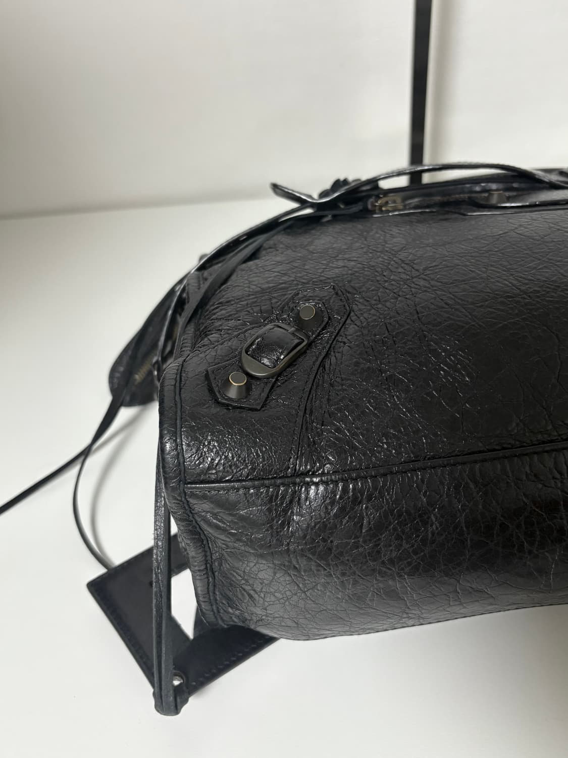 발렌시아가 시티 모터백 블랙 상품이미지8