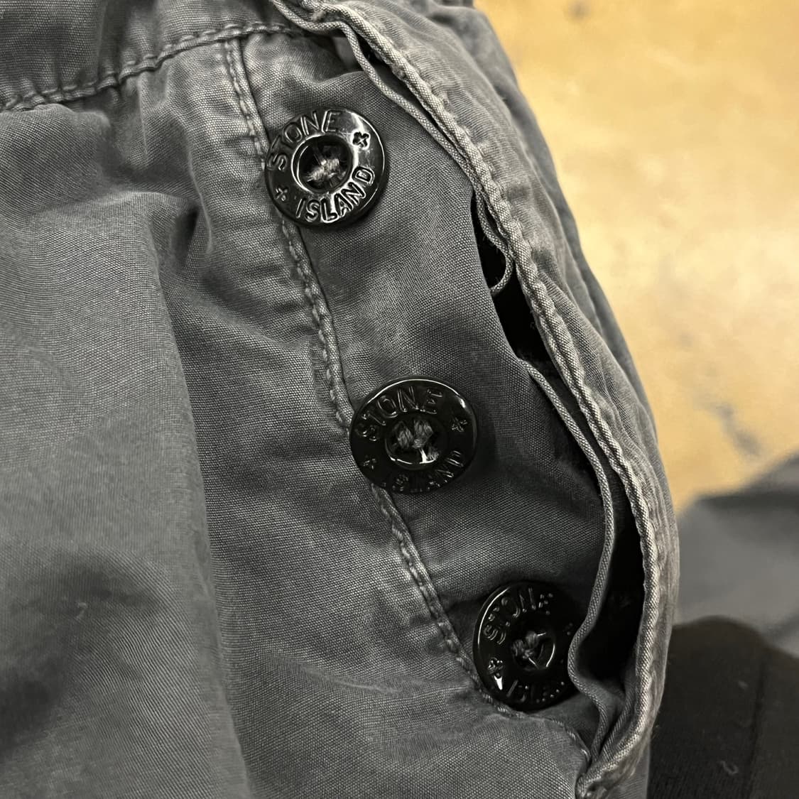 [정품/30] 스톤아일랜드 와펜 카고 팬츠 b17 상품이미지6