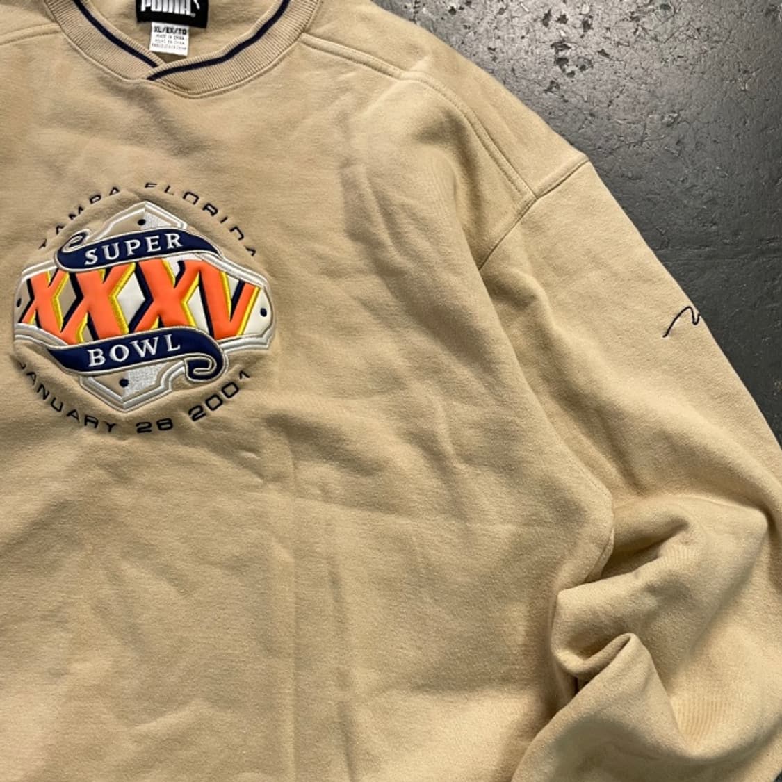 105 푸마 올드스쿨 슈퍼볼 맨투맨 상품이미지2