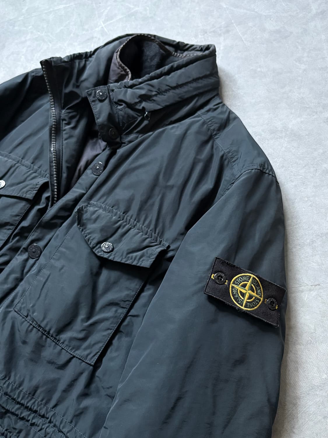 Stone-Island 스톤아일랜드 마이크로랩스 와펜 다운 자켓  상품이미지3