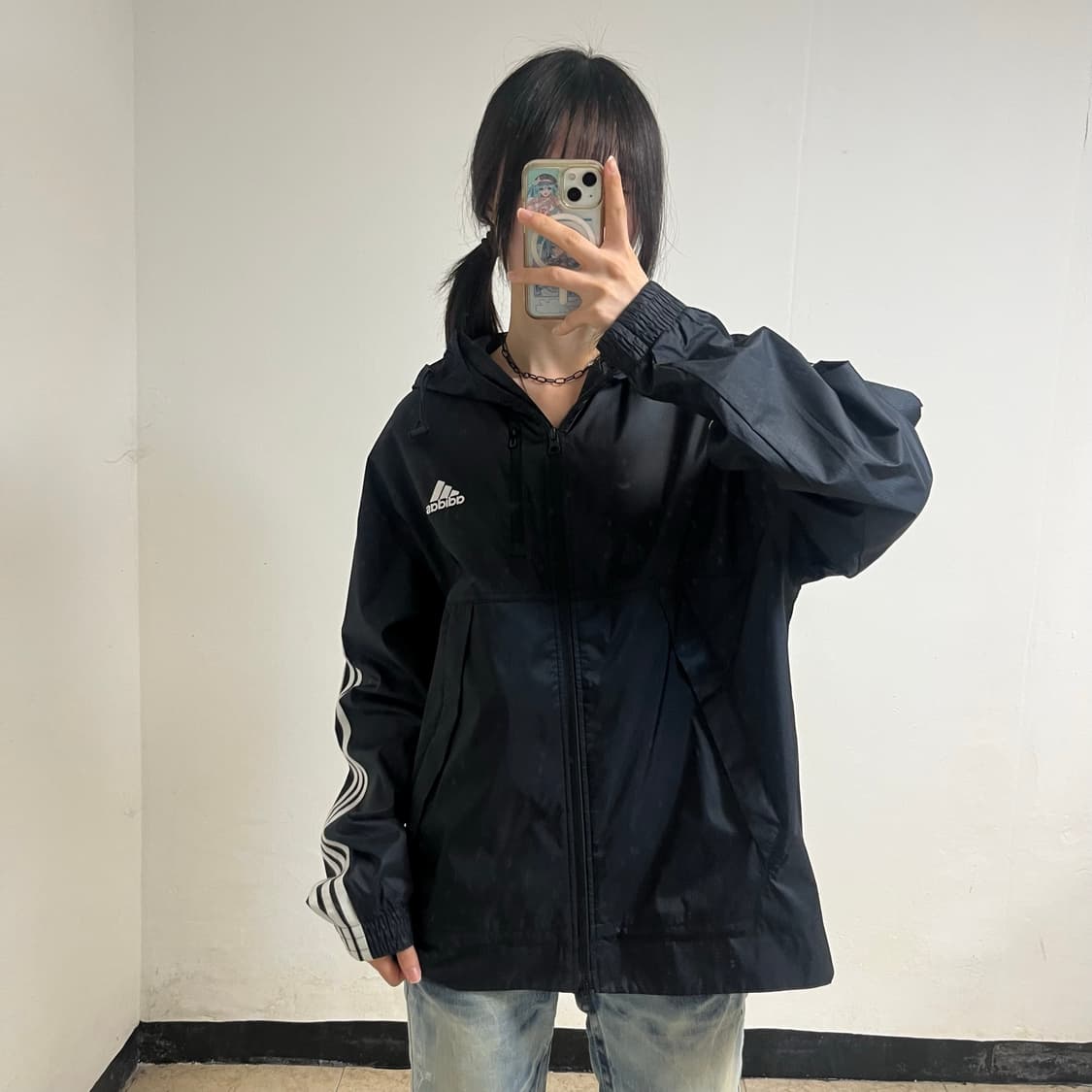 Adidas Black Windbreaker 상품이미지1