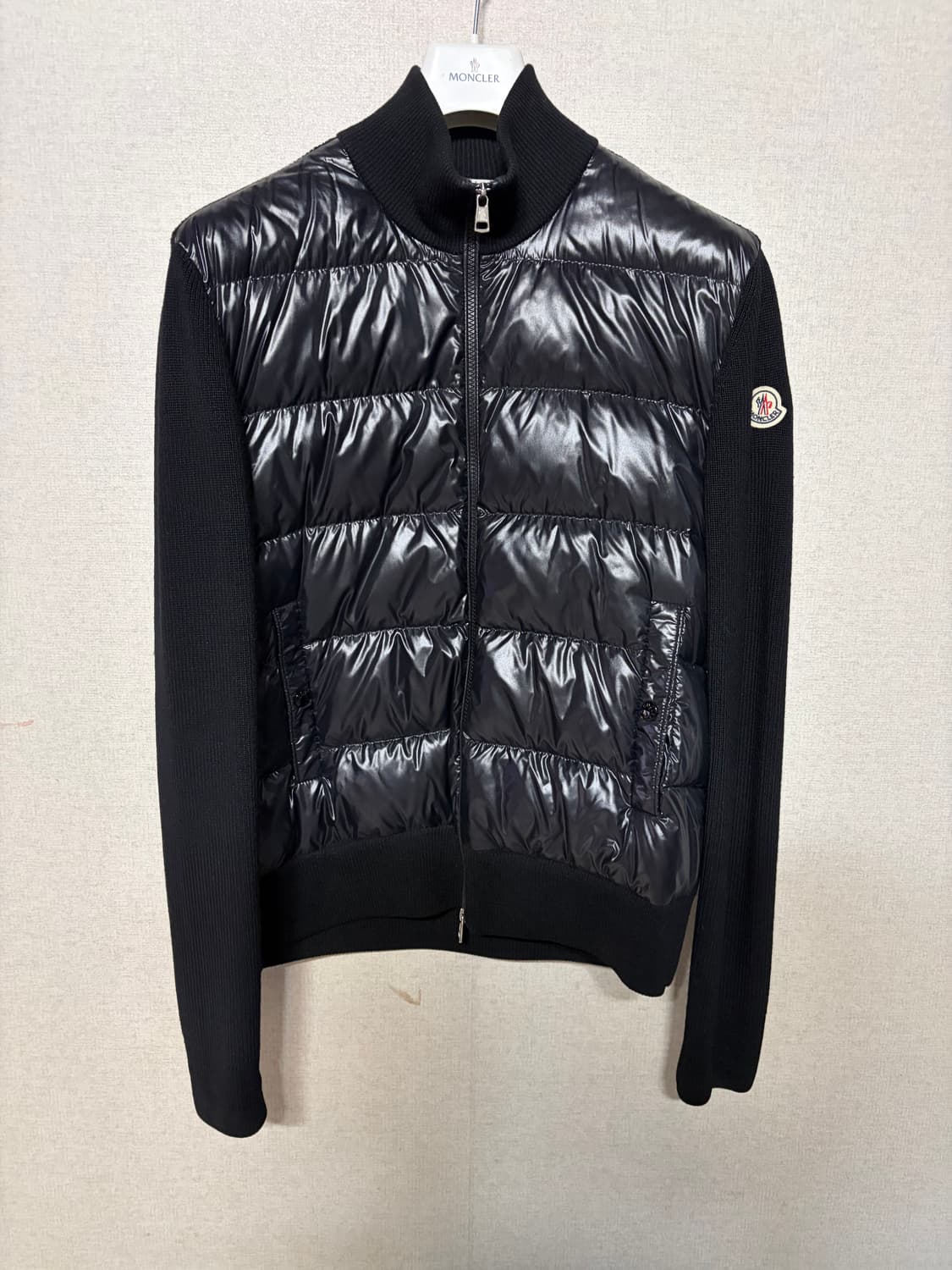 몽클레어 김현우 니트패딩 블랙 유광L 상품이미지1