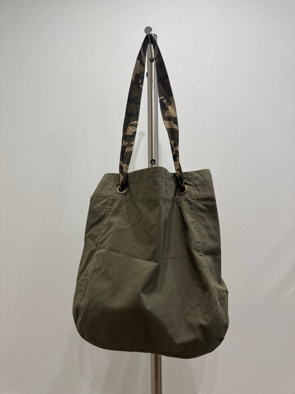 준야와타나베 20ss 밀리터리 숄더백 상품이미지4