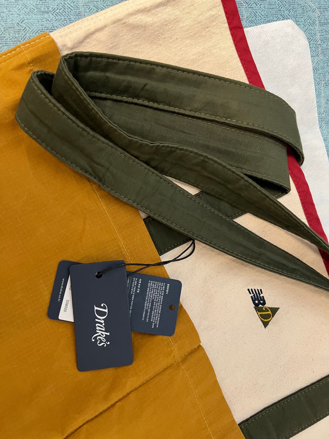 뉴발란스x드레익스 토트백 상품이미지2