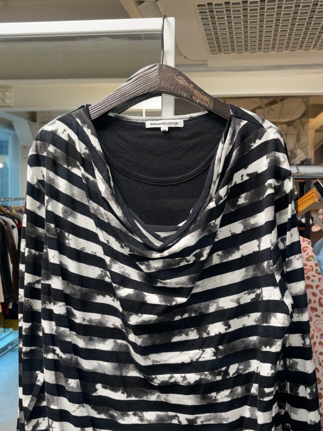 세만틱 디자인 스트라이트 셔링 롱슬리브 상품이미지4