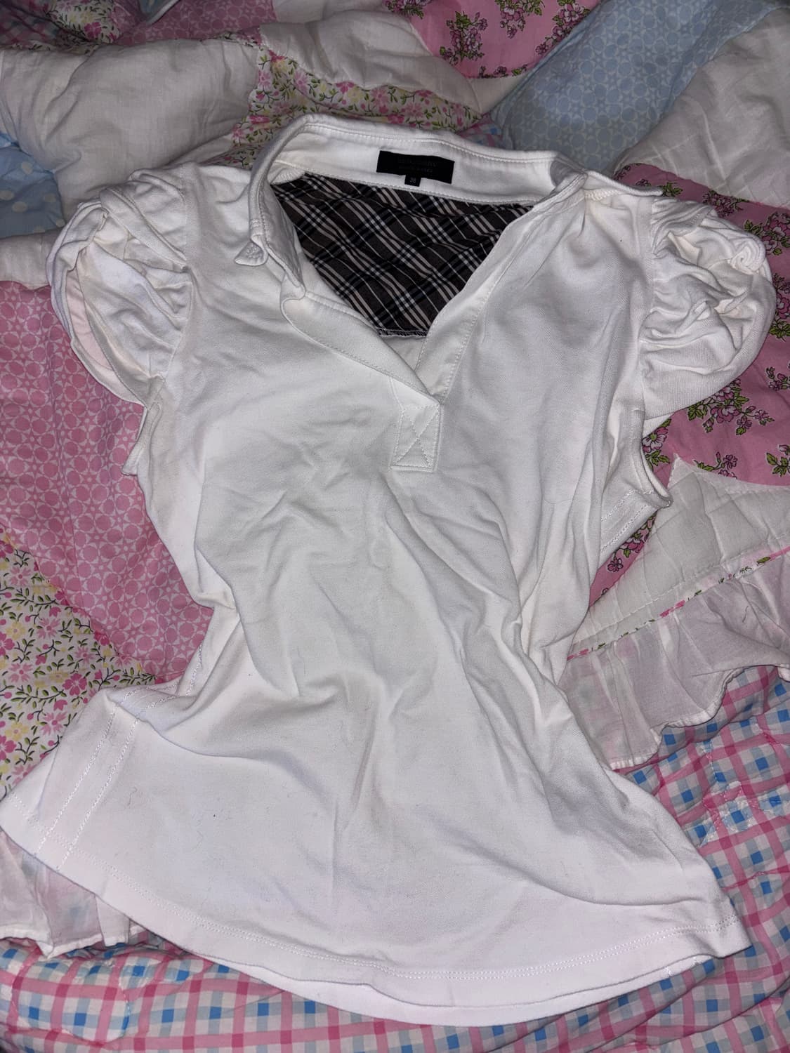 버버리 블랙라벨 반팔 퍼프티 상품이미지1