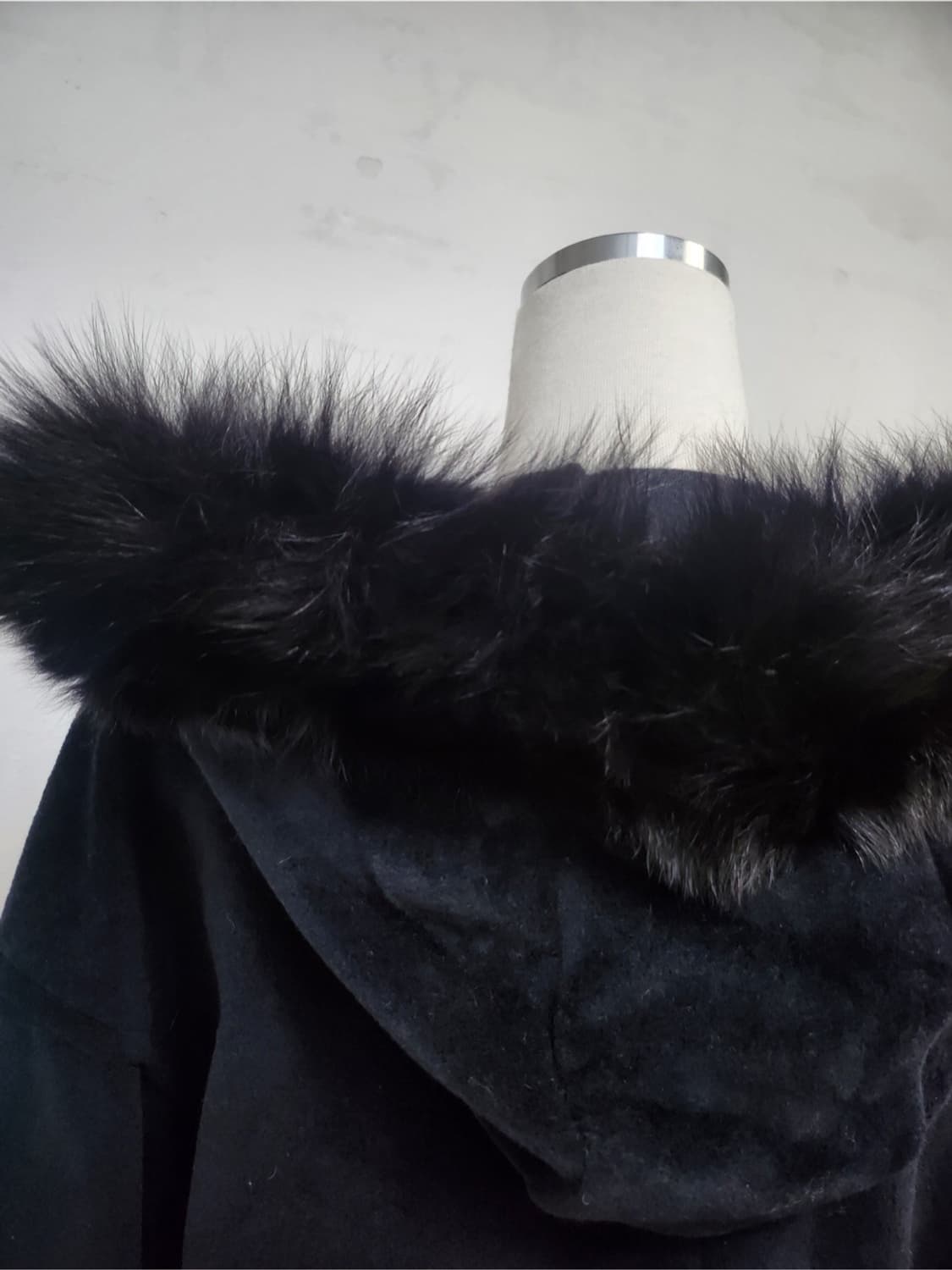 택있는새상품 울100ÉcrancioneSOLEN 블루폭스 퍼 후드 코트  상품이미지8