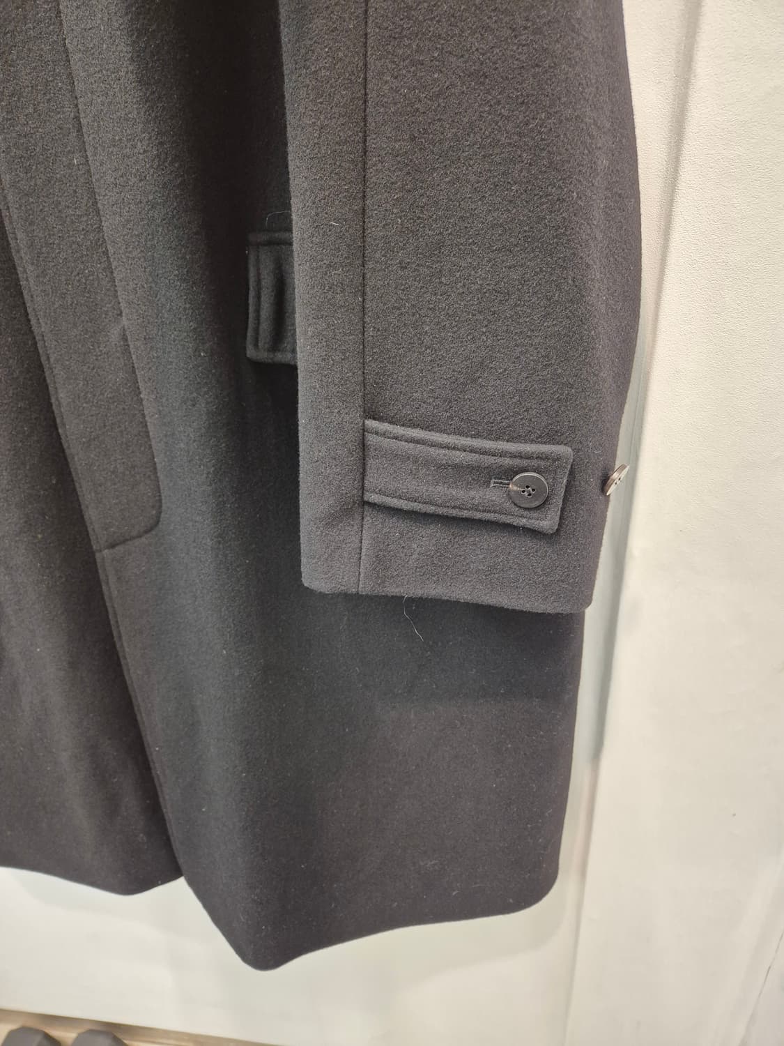 어나더오피스  스왈로우 라운지 앰플 캐시미어 발마칸 코트 블랙  상품이미지3