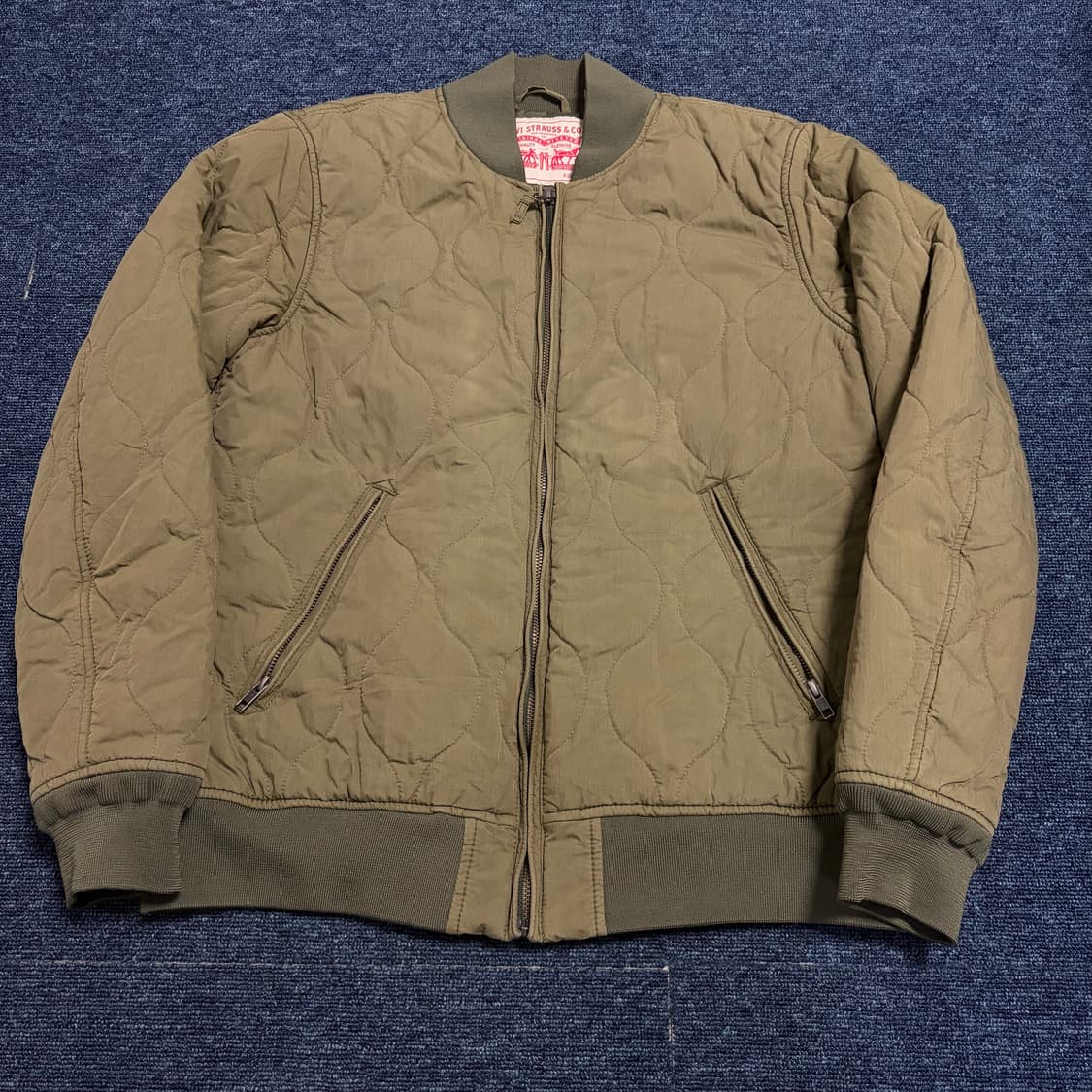 리바이스 퀄팅 집업 자켓 상품이미지1