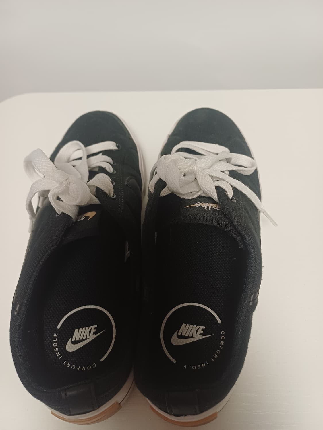 나이키 코트 레거시 뮬 검흰(235) - 상태 양호 / 스테디셀러 상품이미지4