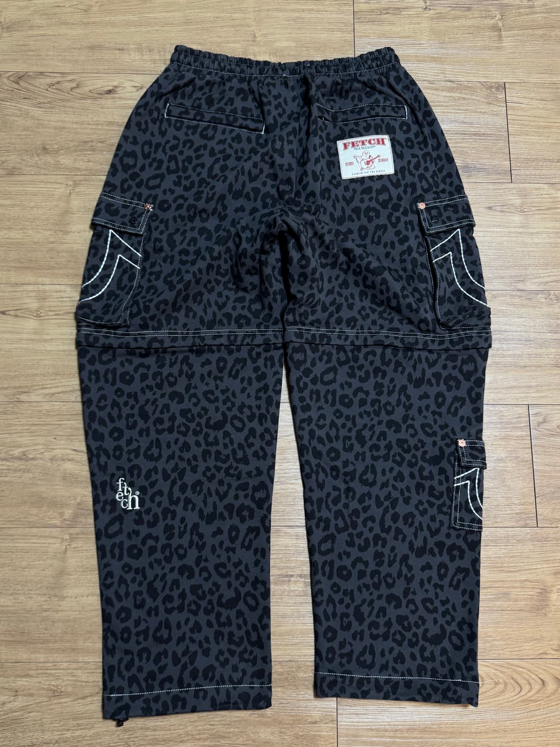 [M] 트루릴리젼 x 페치 스웻 세퍼레이트 카고 팬츠 레오파드 차콜 상품이미지6