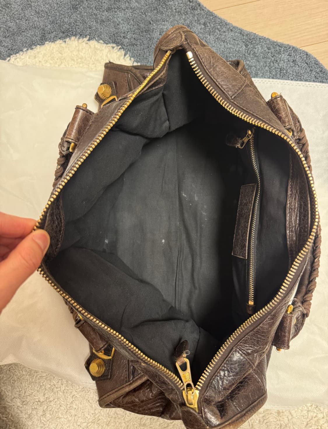 발렌시아가 모터백 라지 브라운 상품이미지5