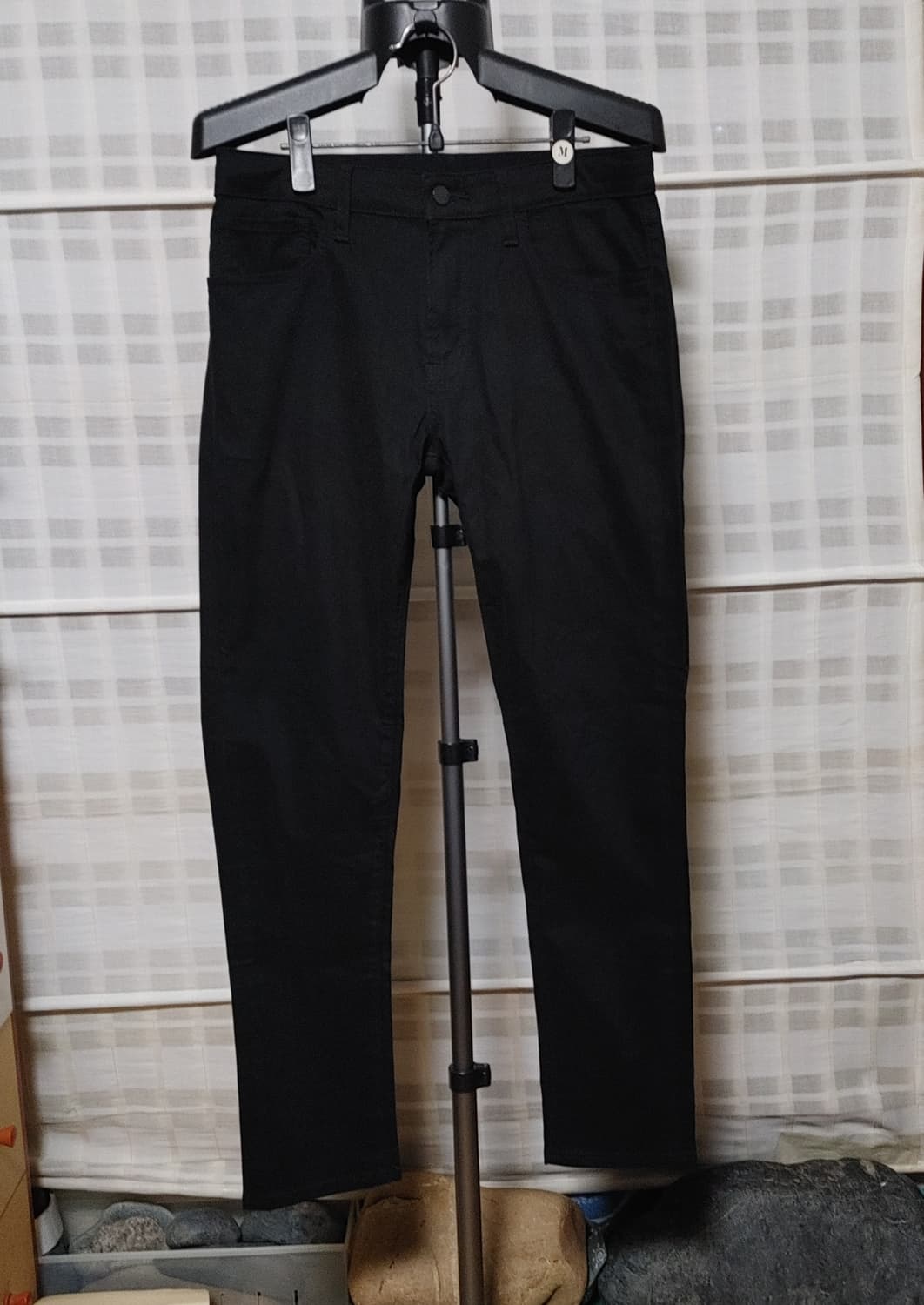 (새상품) UNIQLO 유니클로 검정 슬림핏 치노 팬츠 M 상품이미지2