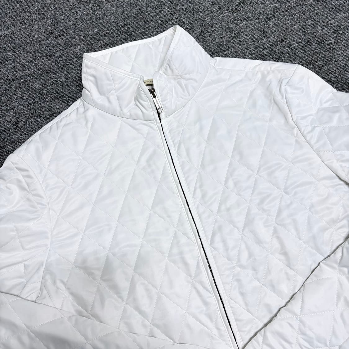 버버리 런던 안감 노바체크 퀄팅 자켓 상품이미지3