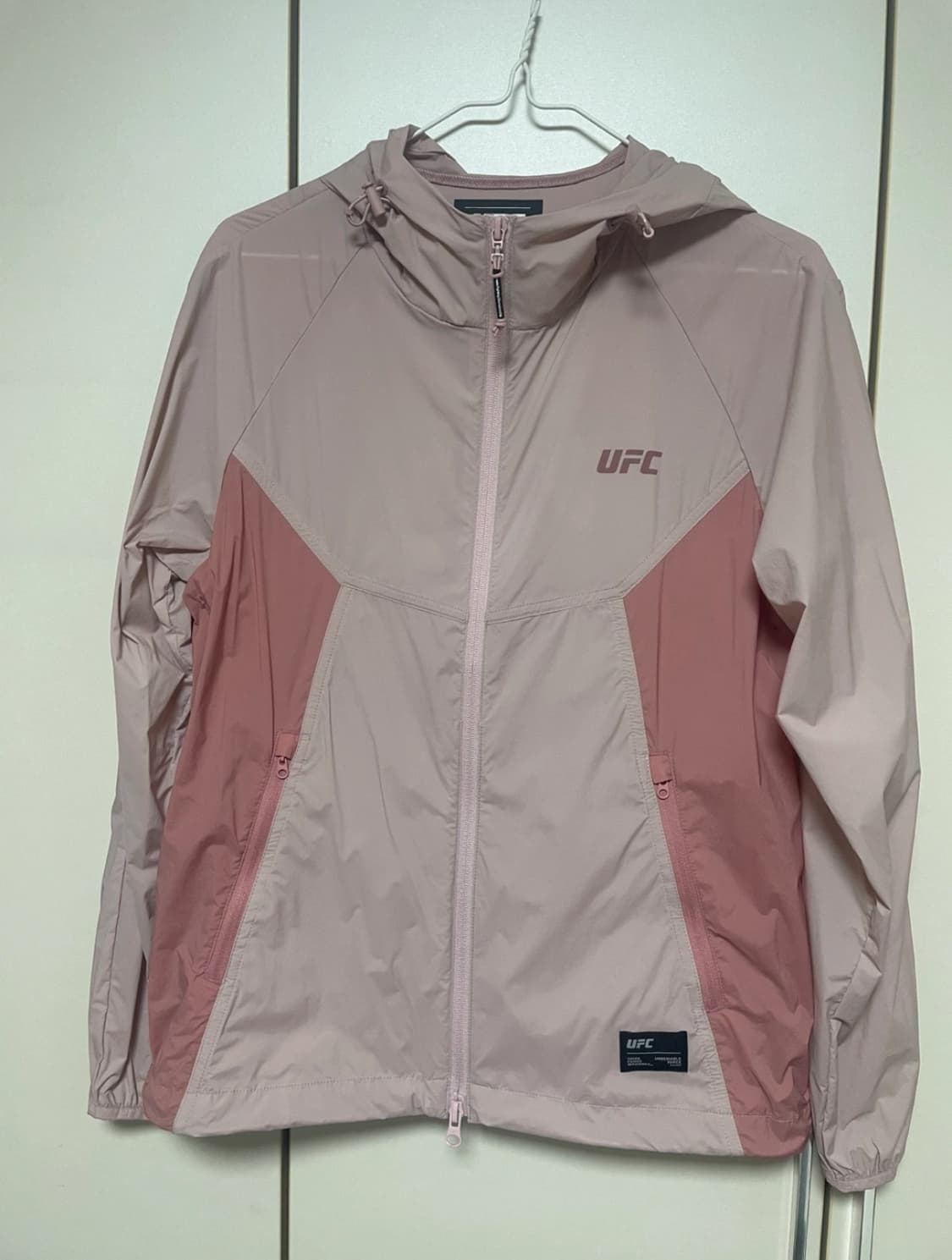 UFC 페더 레귤러핏 라이트 자켓 90 사이즈 상품이미지1