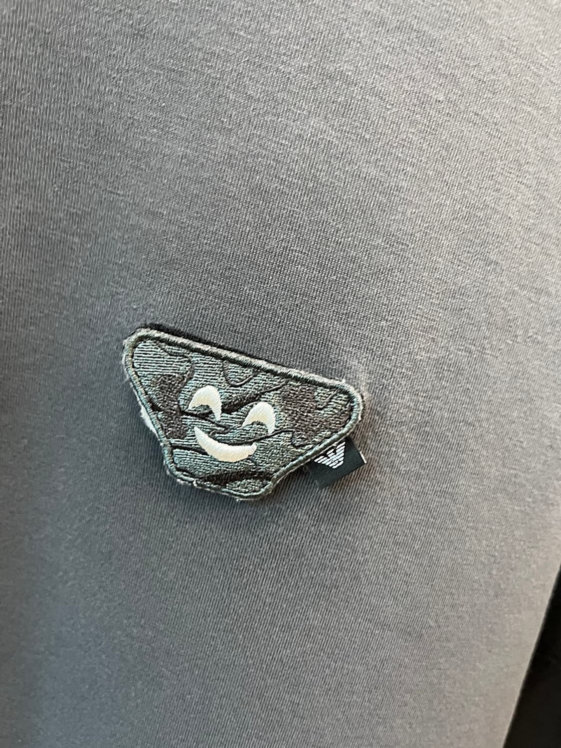 100) 엠포리오알마니 신형 맨투맨  상품이미지2