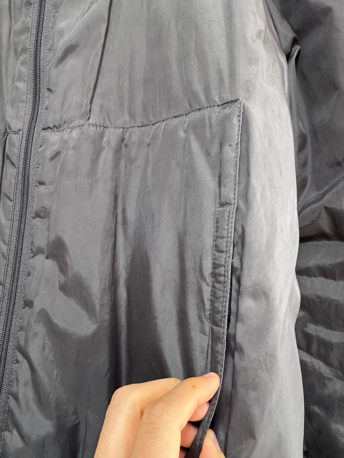 프라다 라이트웨이트 후드 파카 상품이미지4