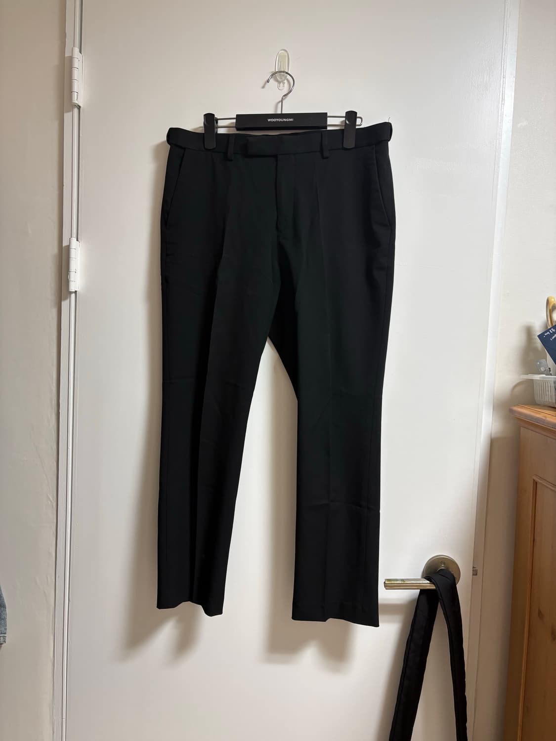 [34] 무신사 스탠다드 히든 밴딩 10부 슬랙스 블랙 상품이미지1