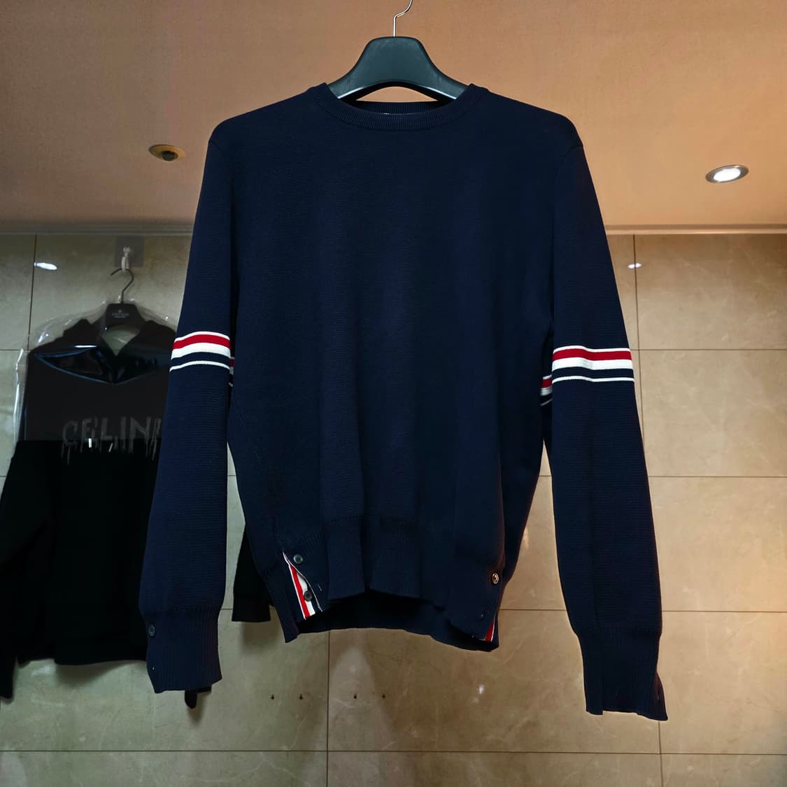 {클로젯}[4]톰브라운 밀라노스티치 암밴드 니트 상품이미지1