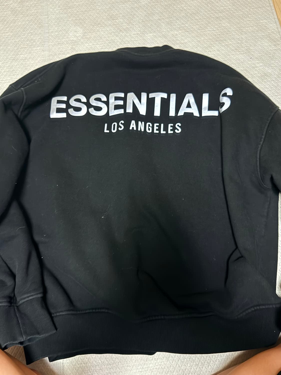 이센셜 맨투맨 블랙 L 상품이미지1