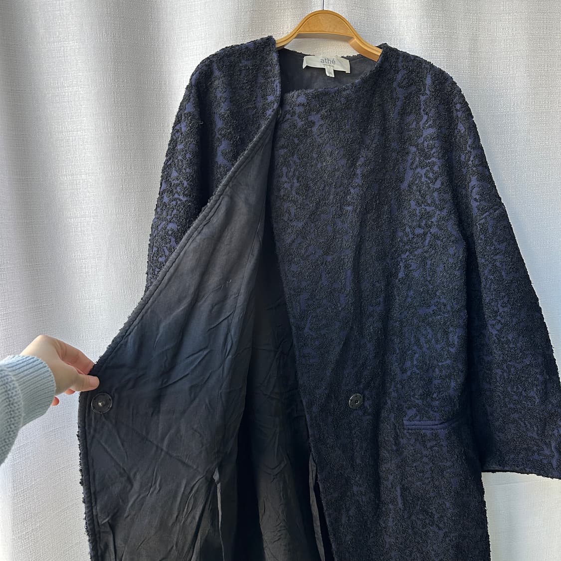 아떼 바네사브루노 울혼방 오픈카라 자카드 코트 블랙 네이비 36 상품이미지6