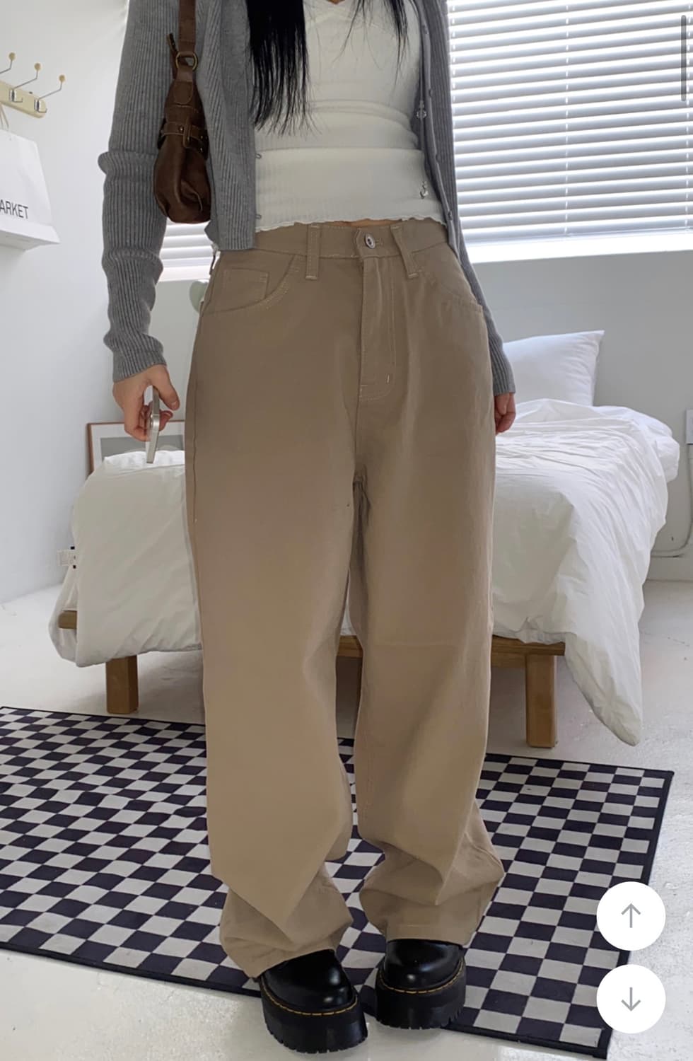 이즈이즈 베이지 코튼 팬츠 상품이미지1