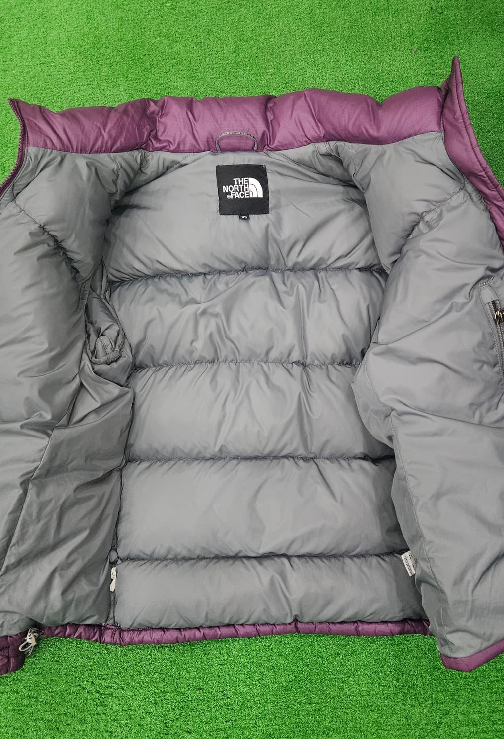 노스페이스 퍼플 눕시 700필 여성 구스패딩 M 상품이미지3