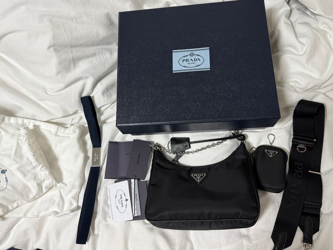 프라다 리에디션 2005 리나일론 숄더백 블랙 상품이미지1