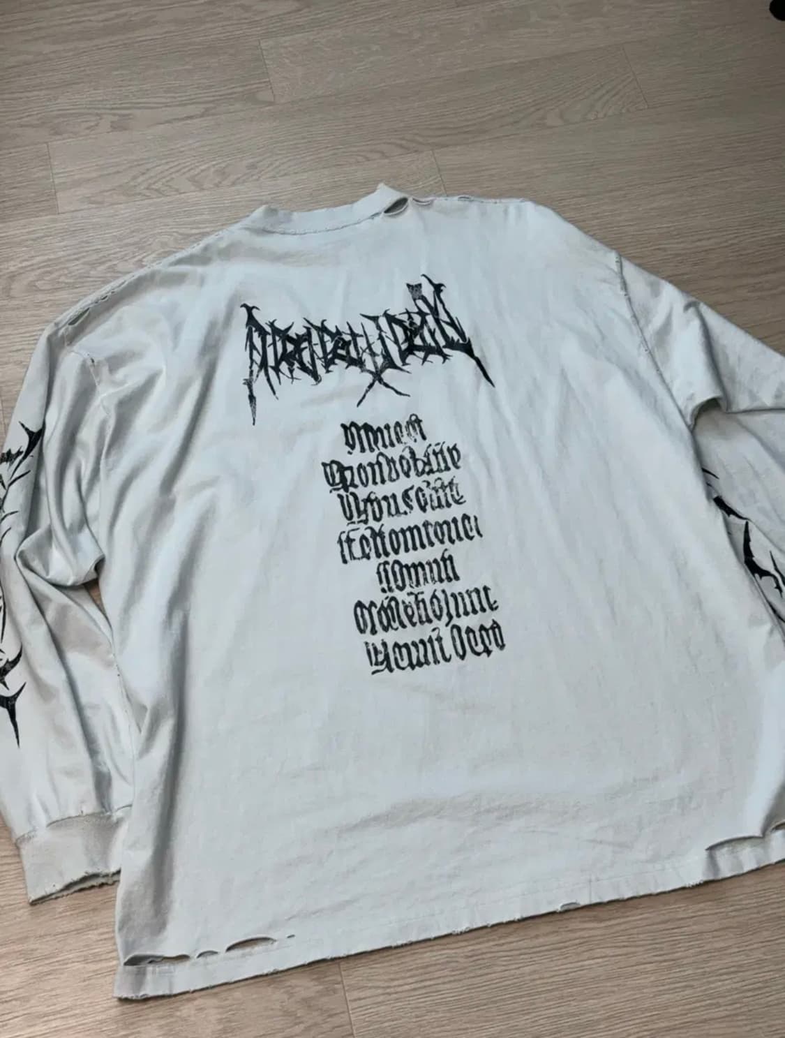 (4) 발렌시아가 오프화이트 AI 메탈 그래피티 티셔츠 롱슬리브 상품이미지2