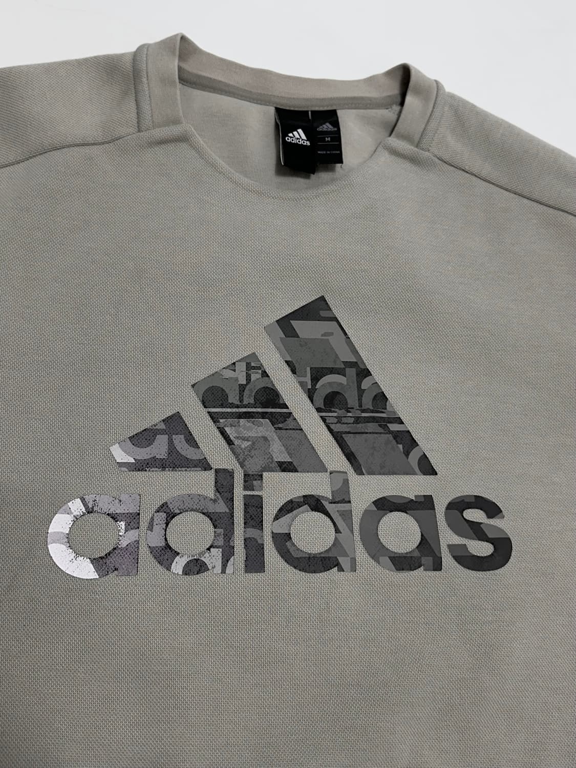 아디다스 카모 빅로고 맨투맨 상품이미지3