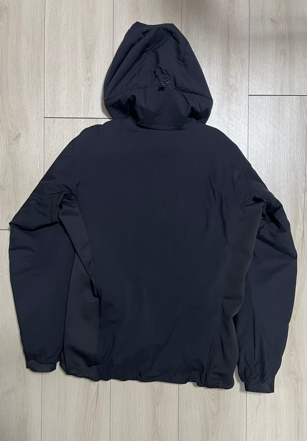 아크테릭스 아톰 LT 후디 블랙 상품이미지2