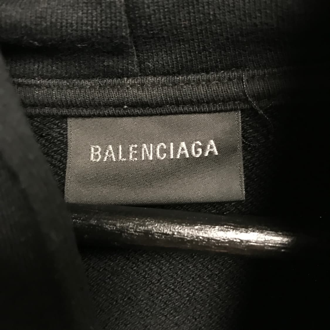 발렌시아가 로고 후드티 블랙 3 상품이미지5