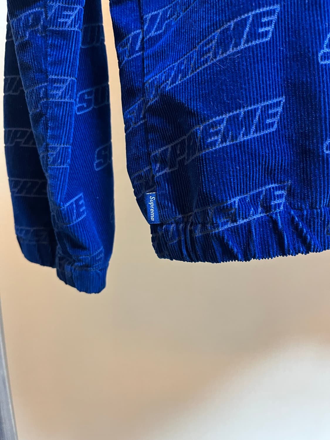 Supreme Debossed logo Jacket 상품이미지5