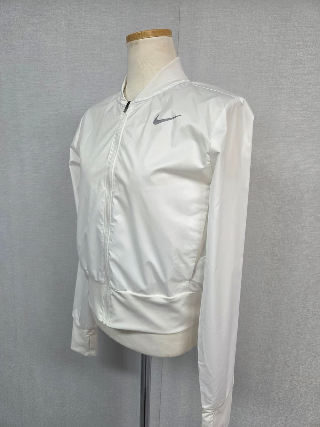 나이키 여성바람막이자켓  상품이미지3