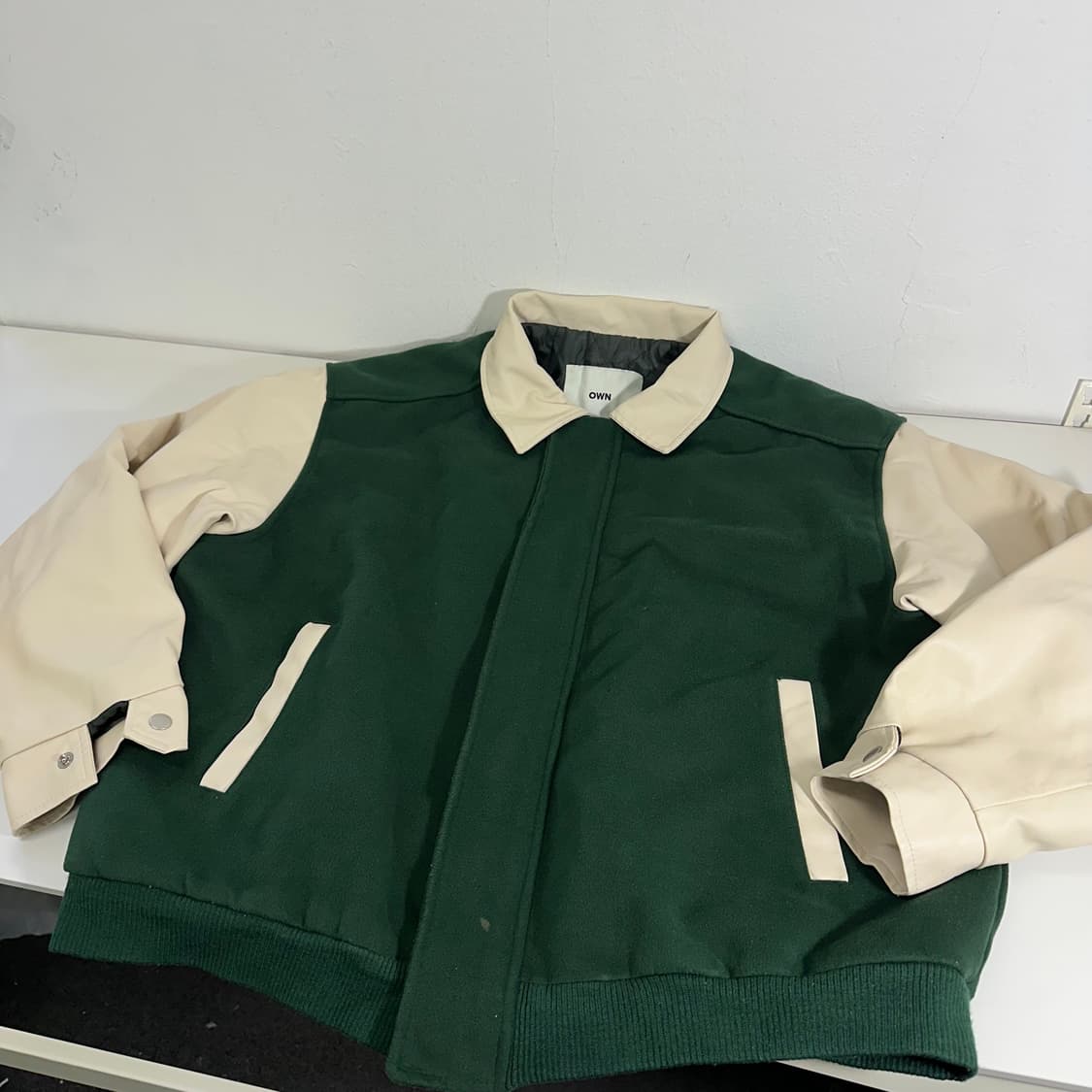 100 OWN 다크그린 바시티자켓 상품이미지1