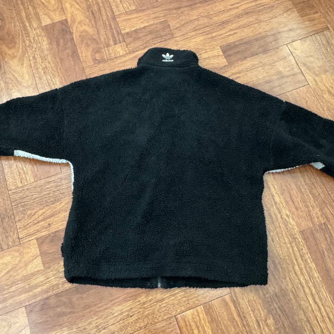 L 아디다스 빅로고 쉐르파 플리스 자켓  상품이미지3