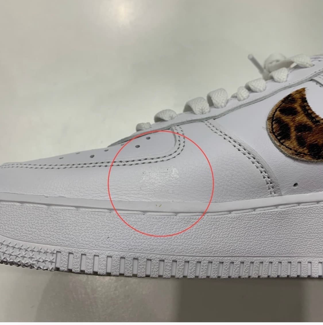 [265] 나이키 x 슈프림 x 굿이너프 에어 포스 1 로우 화이트  상품이미지2