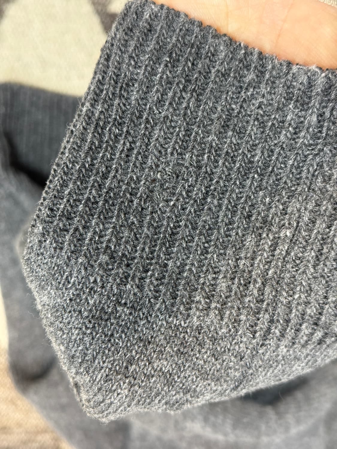 코이세이오 플라워 버튼 가디건 그레이 상품이미지4