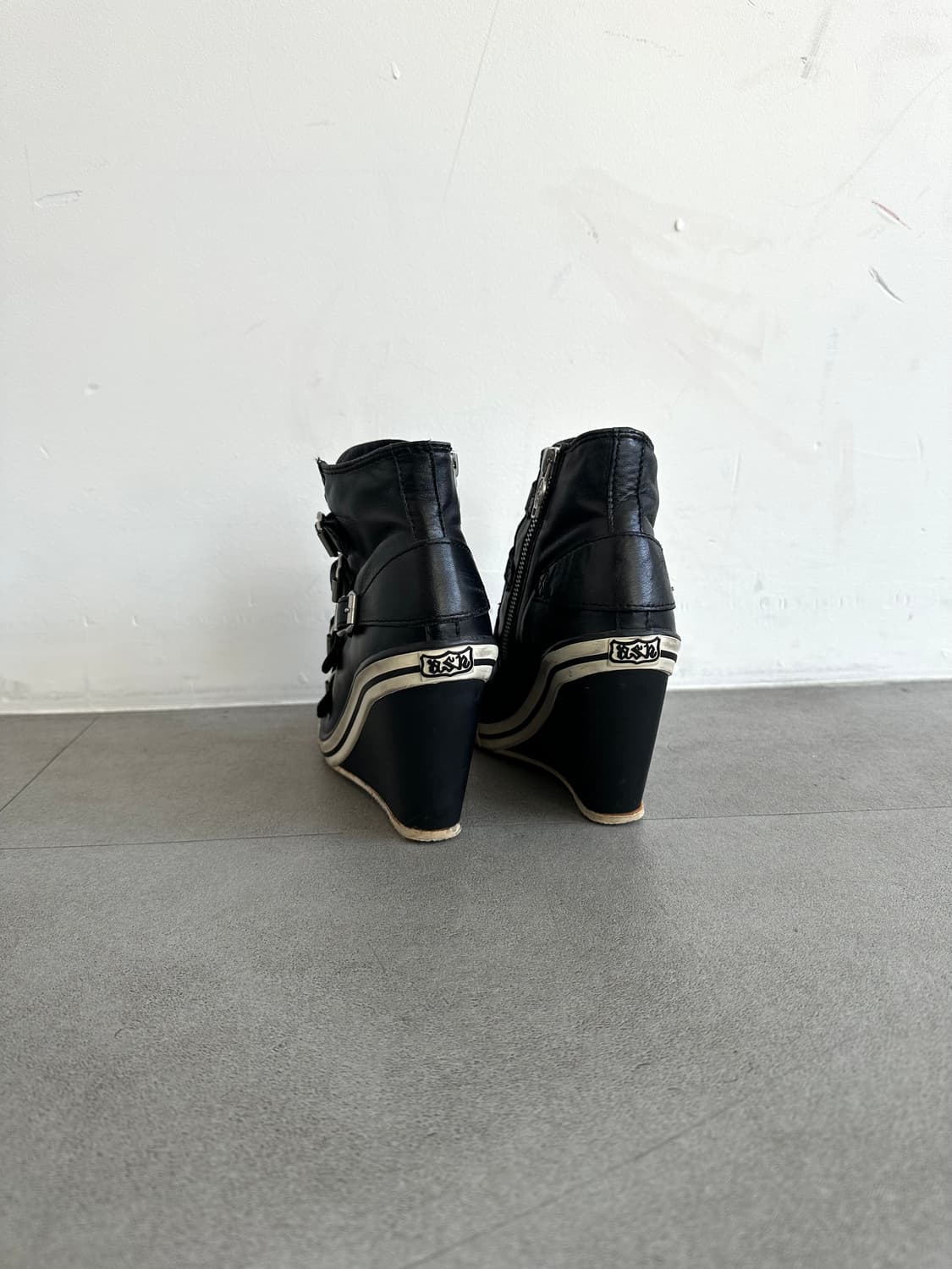 Ash 블랙 버클 레더 웨지 스니커즈 상품이미지5