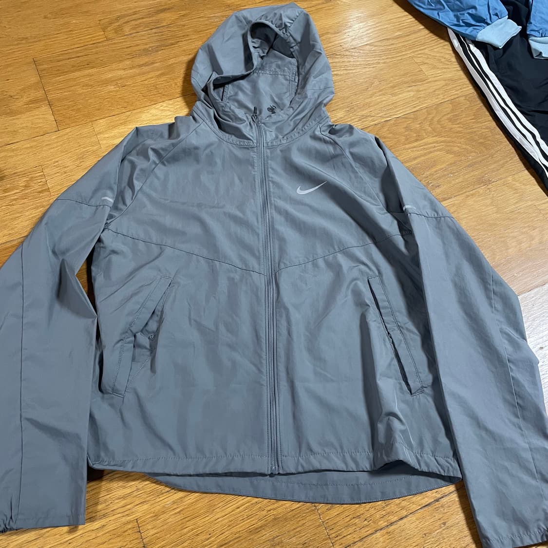 나이키 바람막이 그레이 m 상품이미지1