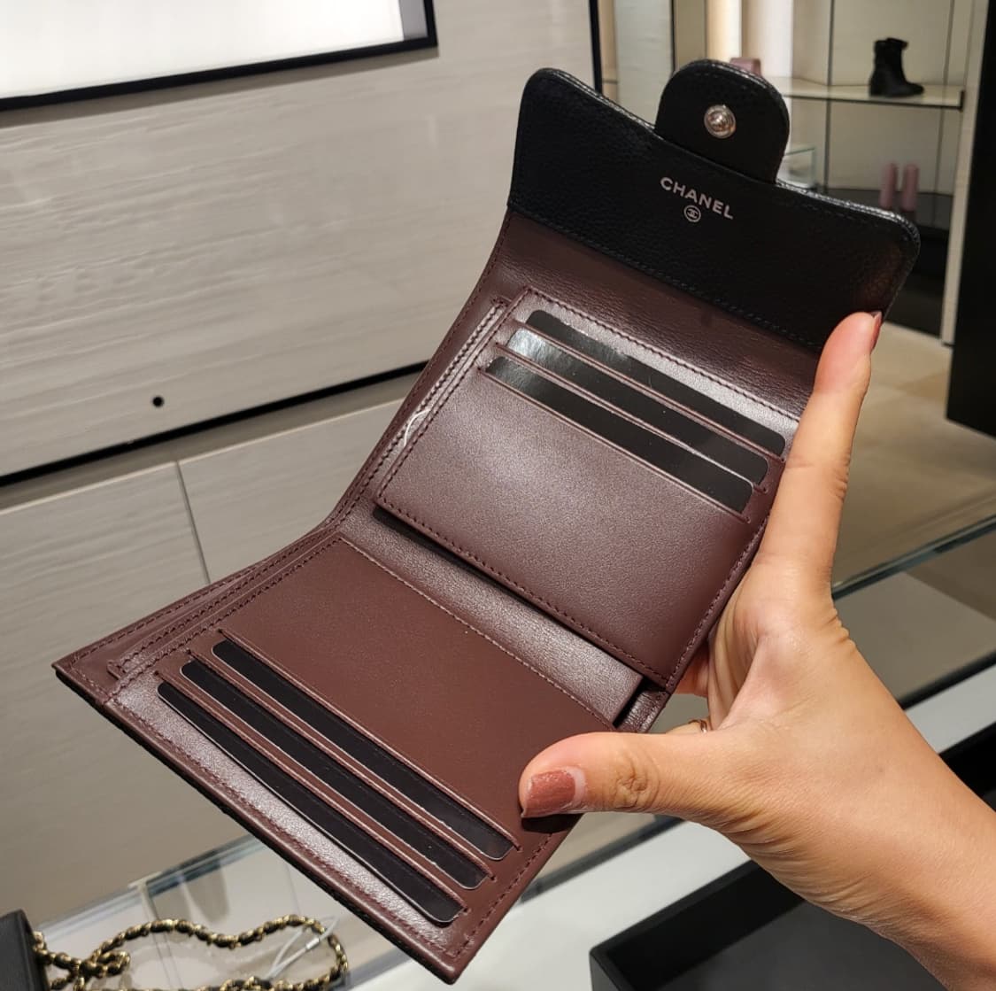 샤넬 클래식 스몰골드반지갑새상품미게봉 상품이미지2