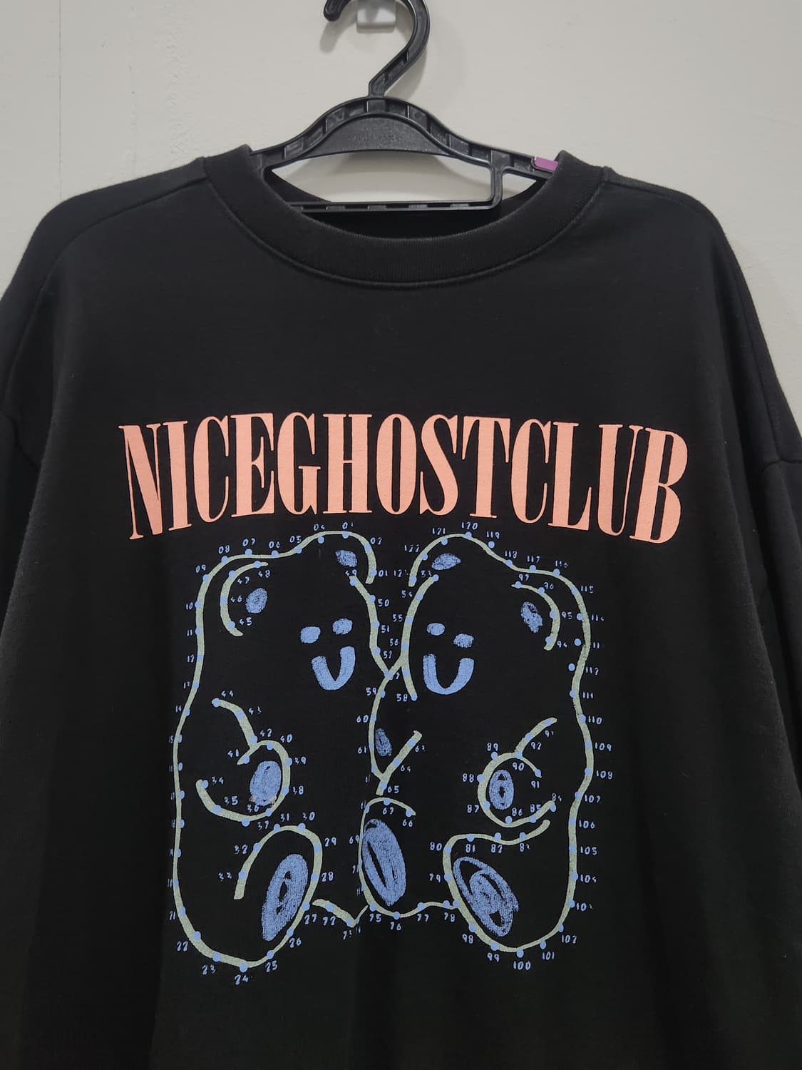 나이스고스트클럽 젤리곰 맨투맨 블랙 L 상품이미지2