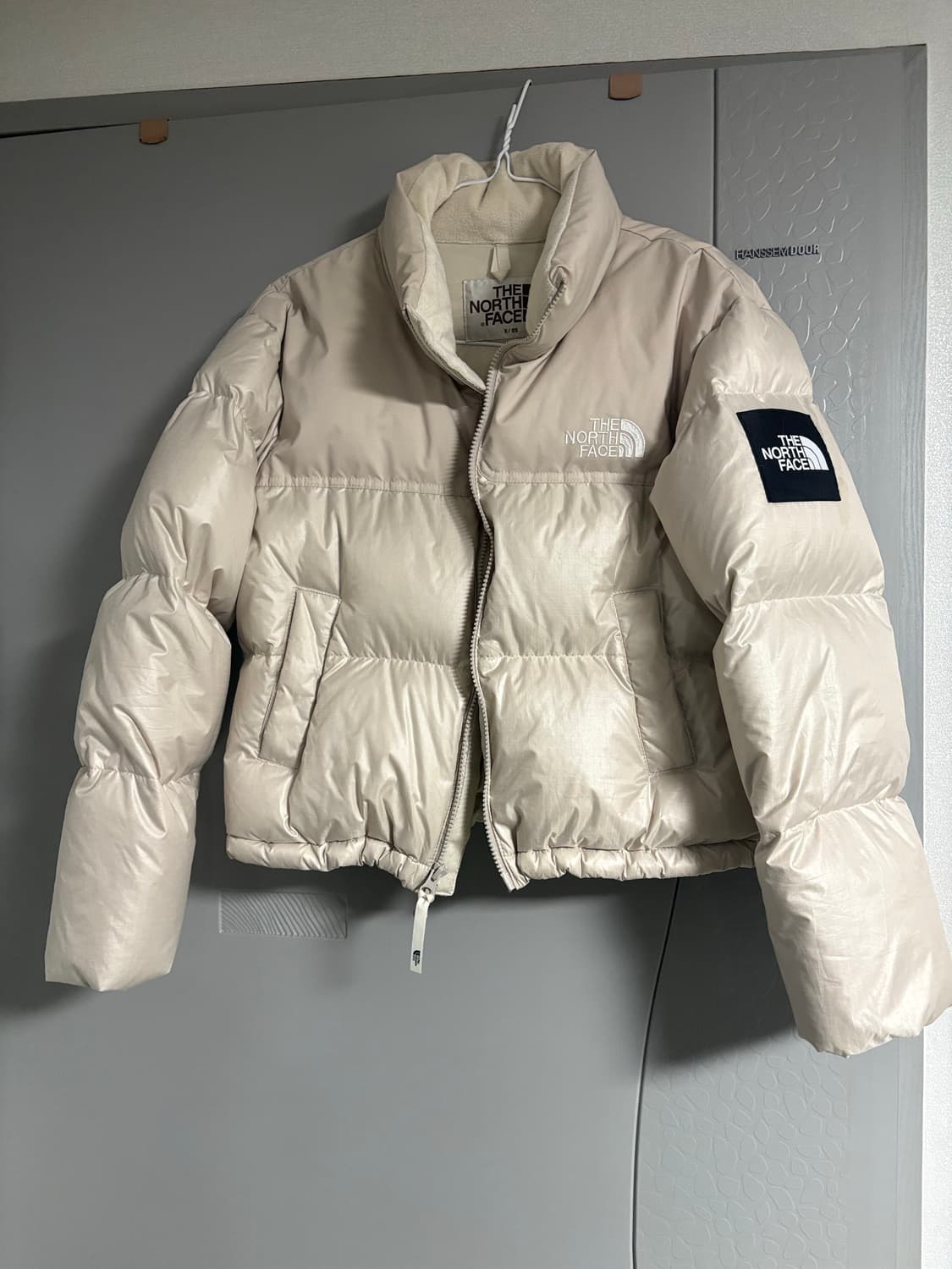 노스페이스 화이트라벨 노벨티 눕시 다운 자켓 크림베이지 상품이미지4