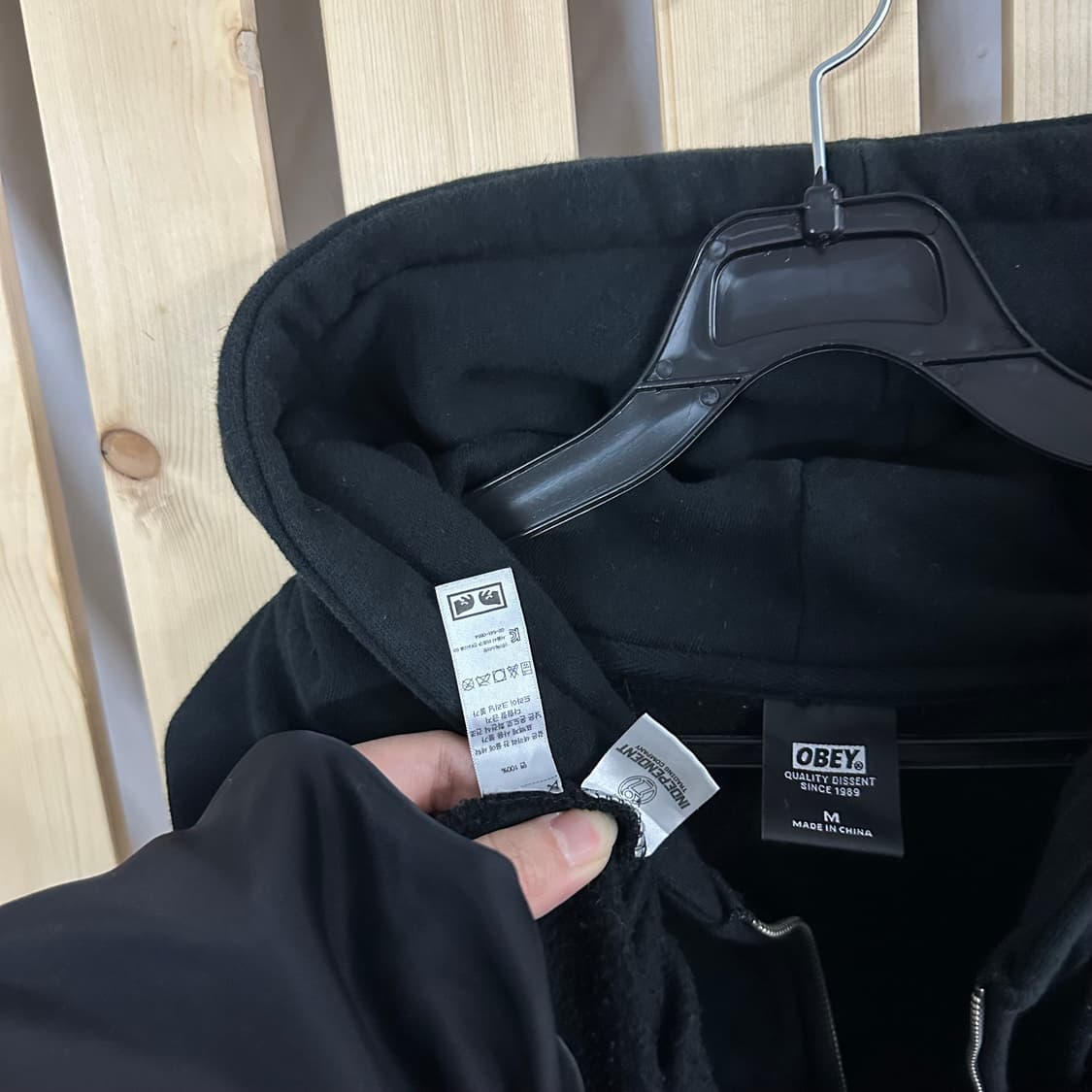 (L) 오베이 블랙 후드집업 상품이미지5