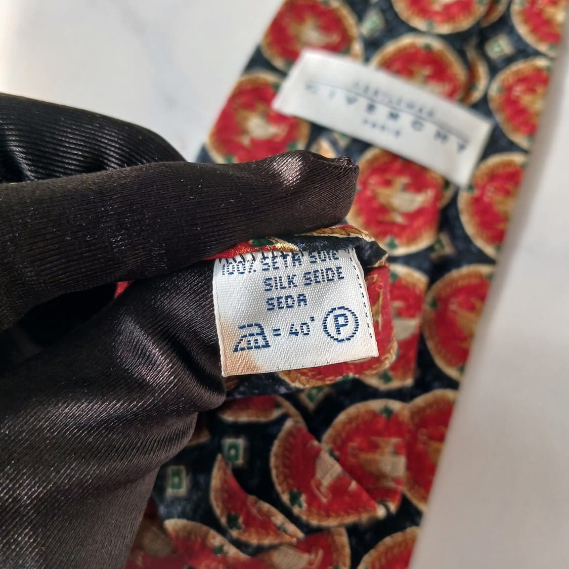 지방시 실크 네이비 메달리온 패턴 넥타이 9.8cm B등급 E744
 상품이미지7