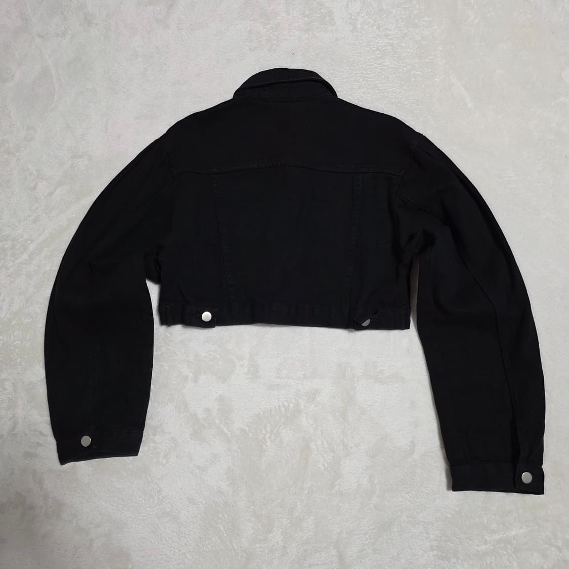 (F)여성 블랙 크롭 벌룬 슬리브 데님 자켓 상품이미지3