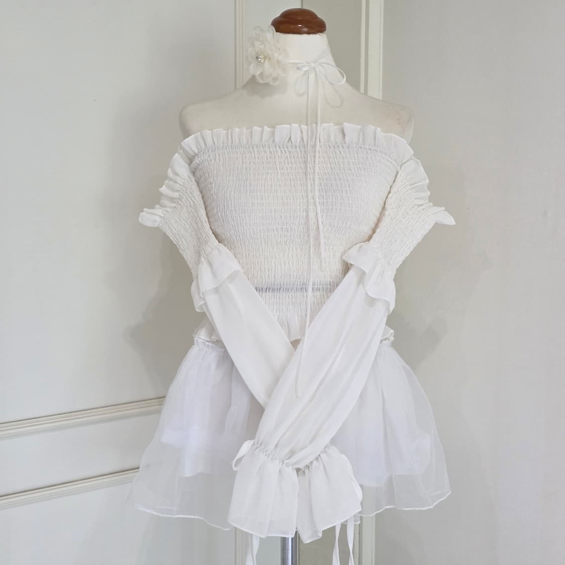 빈티지 화이트 로판 히메 스모크 쉬폰 오프숄더 블라우스 상품이미지1
