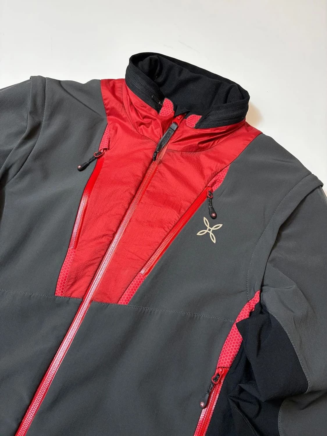 몬츄라 펄서 소프트 쉘 해체주의 자켓 PN8396 상품이미지2