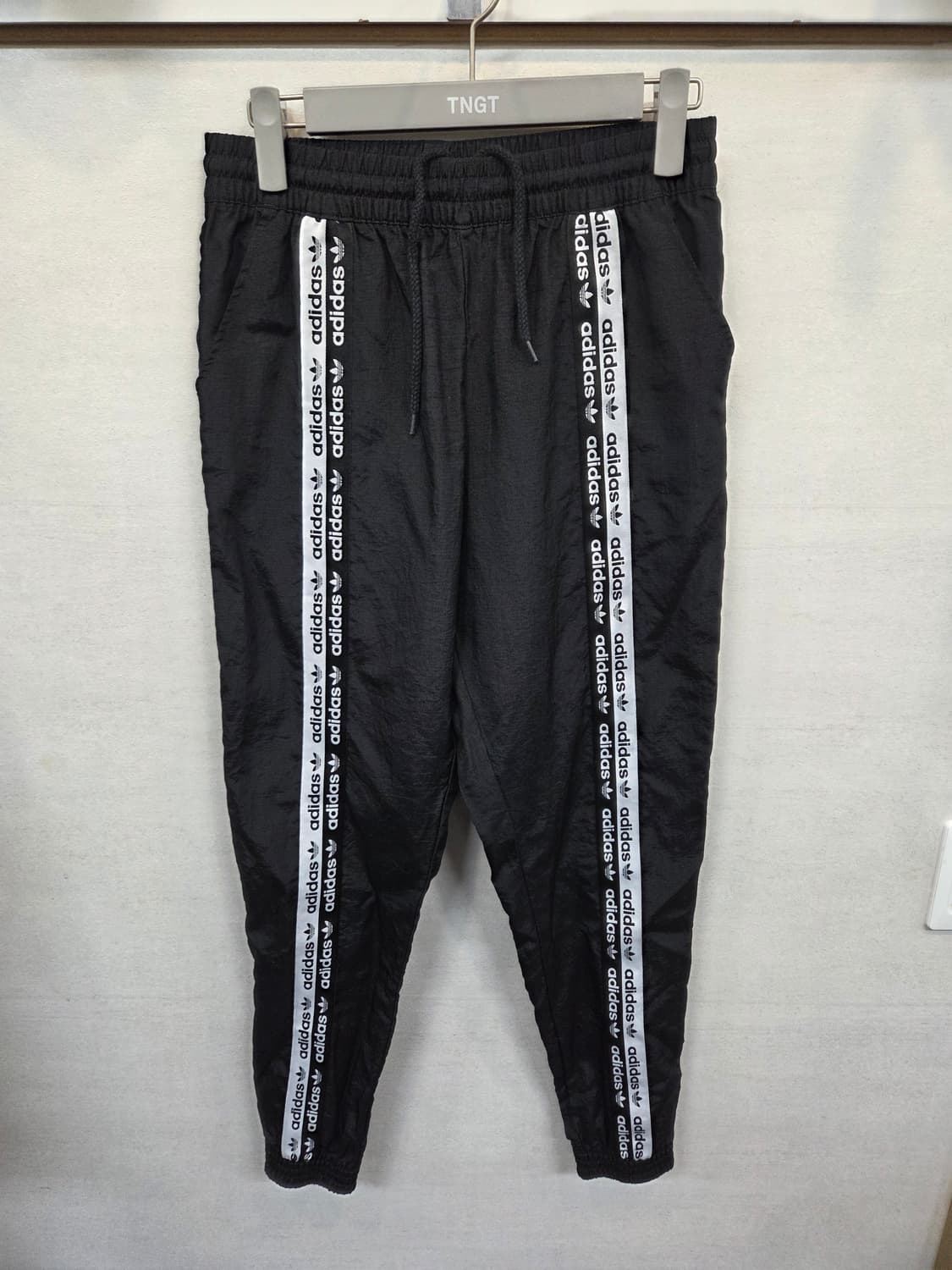 아디다스 테이프로고 우븐 트랙팬츠 L 상품이미지1