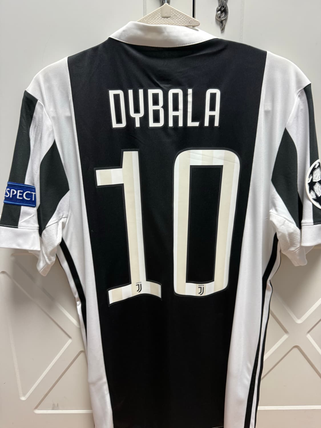 17-18 유벤투스 디발라 유니폼 상품이미지2